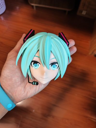 初音未来 16周年纪念 胸像