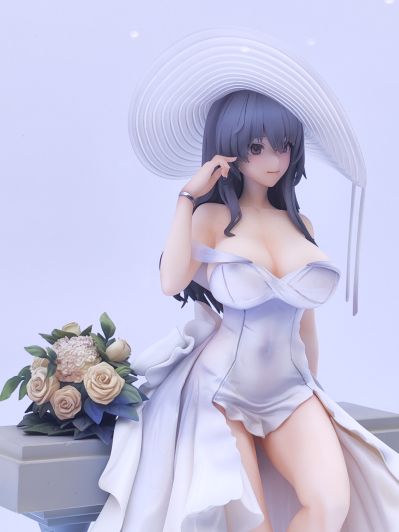 碧蓝航线 卡律布狄斯 霞辉之华裳