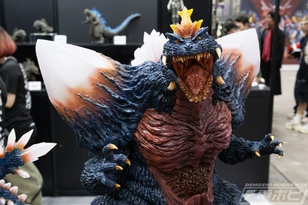 巨型系列 FAVORITE PRODUCTS LINE  太空哥斯拉