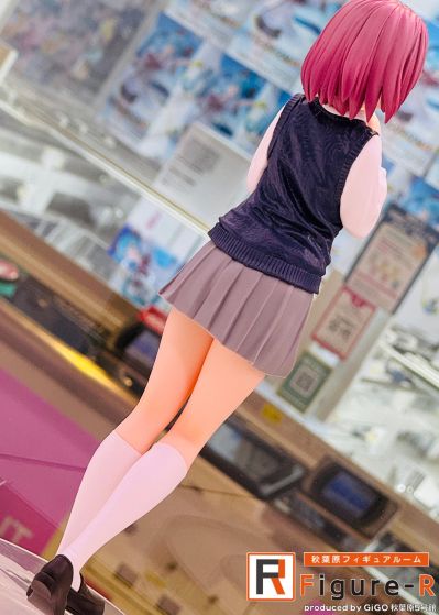 2.5次元的诱惑 独特魅力 天乃理理沙 校服造型