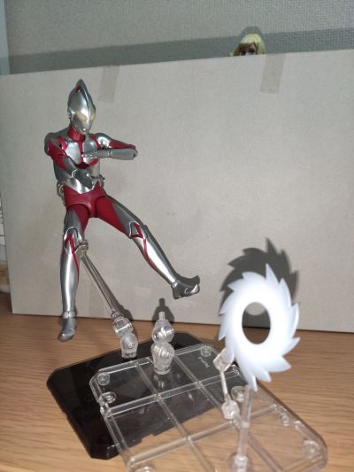 MAFEX  编号207 新·奥特曼 奥特曼 豪华版