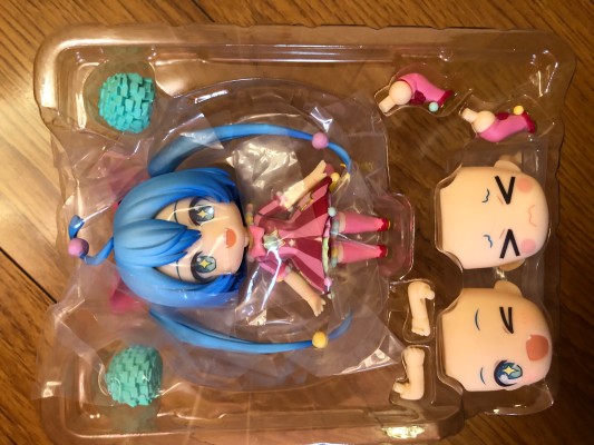 粘土人#2045  世界计划 缤纷舞台 feat. 初音未来 初音未来 奇幻乐园的世界