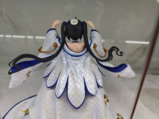 在地下城寻求邂逅是否搞错了什么 赫斯缇雅 -白无垢-