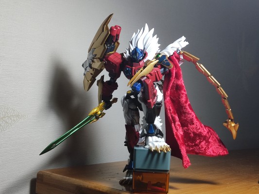 风雷可动  白狮擎天柱