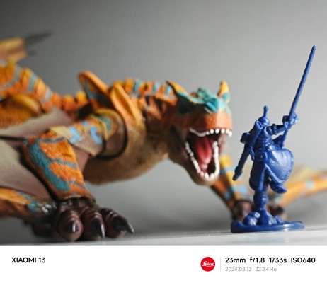 S.H.MonsterArts 怪物猎人系列 轰龙