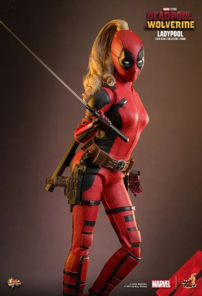 MMS747 《死侍与金刚狼》女死侍