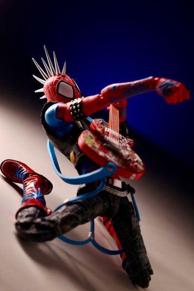 S.H.Figuarts  朋克蜘蛛侠（蜘蛛侠：纵横宇宙）