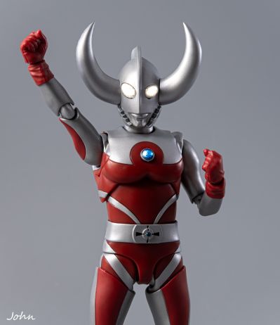 S.H.Figuarts 奥特之父