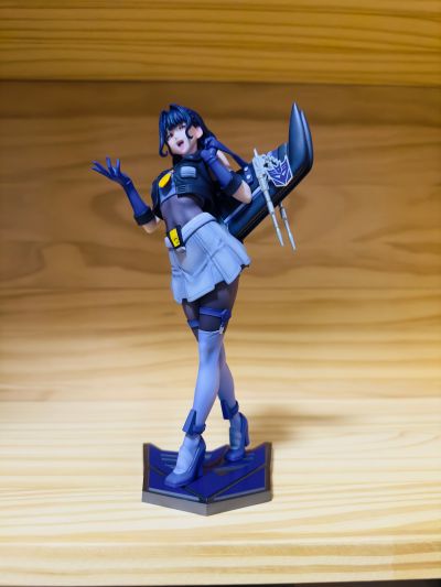 美少女雕像 变形金刚美少女 闹翻天