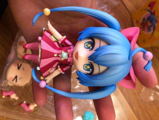 粘土人#2045  世界计划 缤纷舞台 feat. 初音未来 初音未来 奇幻乐园的世界