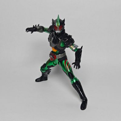 S.H.Figuarts   假面骑士亚马逊新生欧米伽  （Amazon.co.jp独家版）