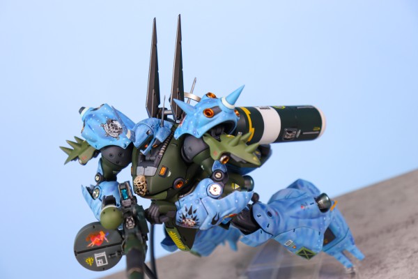 MG 1/100 机动战士高达0080 口袋里的战争 MS-18E 京宝梵