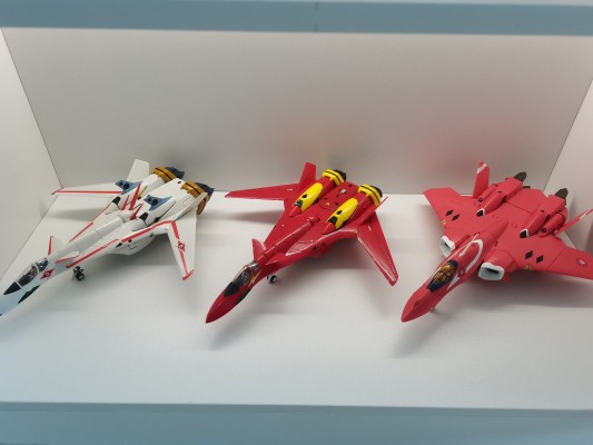 超时空要塞7 1/60 完全変形 VF-19改 Fire Valkyrie