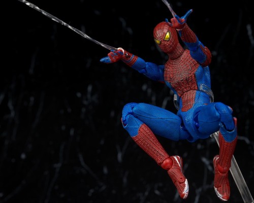 MAFEX 编号001 超凡蜘蛛侠