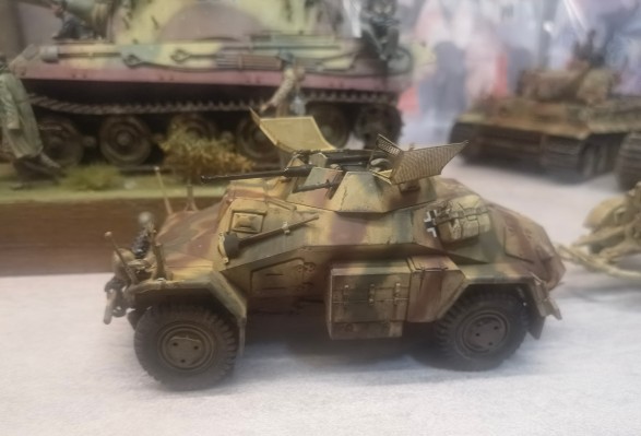 35295 1/35 德国 猎虎 重型坦克歼击车 初期生产型