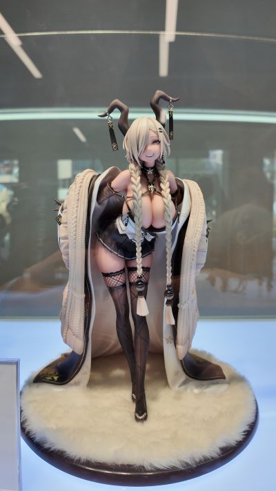 2024碧蓝航线港区盛夏清凉节上海站手办展览返图