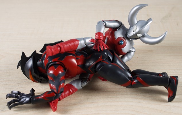 S.H.Figuarts 奥特之父