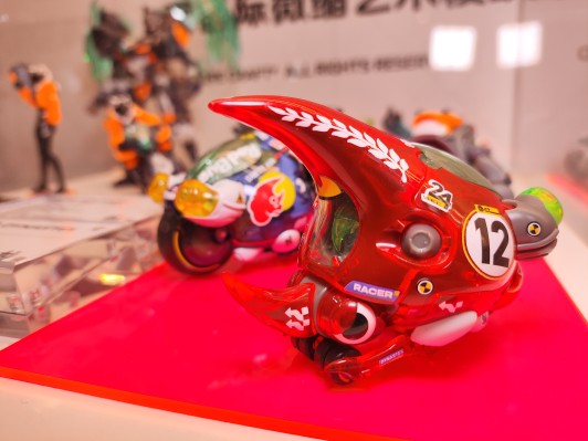 LUNCHBOX 30分钟系列 第二弹 大兜丸 Dynastes 透明红配色