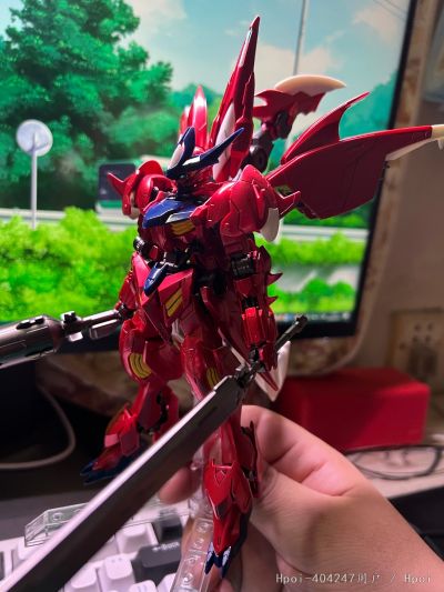 HG 1/144  惊异巴巴托斯高达天狼座