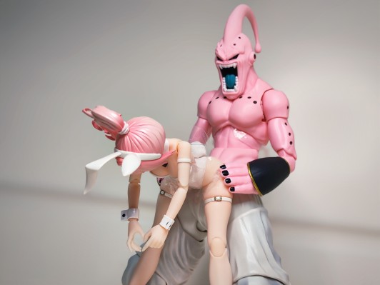 S.H.Figuarts 龙珠Z 魔人布欧-恶-