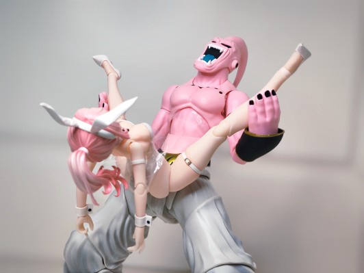 S.H.Figuarts 龙珠Z 魔人布欧-恶-
