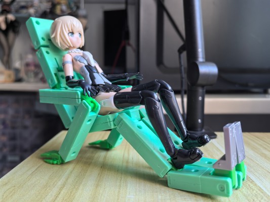 机甲少女 充电君 轰雷版