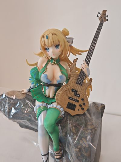 精灵贝斯手 埃塔