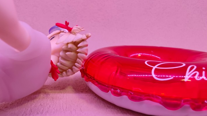 泳圈少女 莉可丽丝 井上泷奈