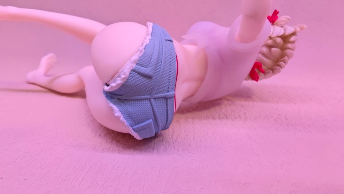 泳圈少女 莉可丽丝 井上泷奈