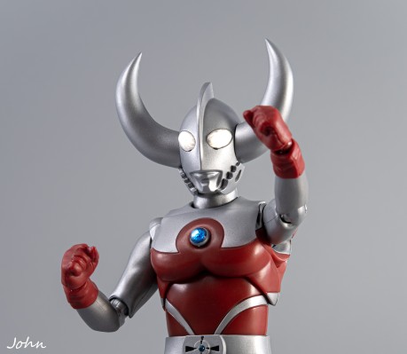 S.H.Figuarts 奥特之父