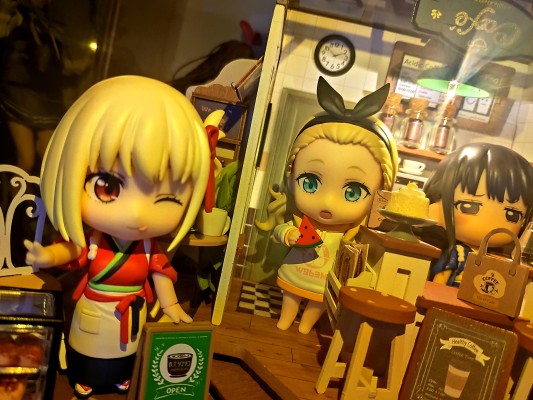 粘土人#2336 莉可丽丝 井上泷奈 莉可莉可咖啡店工服