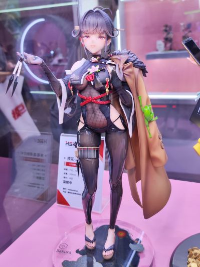 胜利女神：妮姬 樱花 黑夜密行