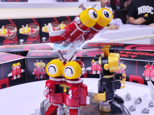 铁甲小宝系列 B系列机器人03号 暗金飞翔机器人 展会限定版