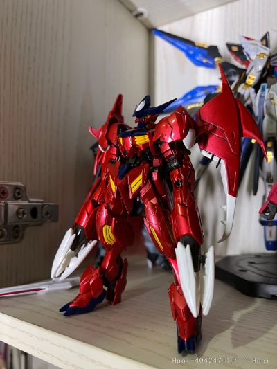 HG 1/144  惊异巴巴托斯高达天狼座