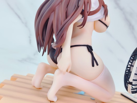 避暑的体操服JK少女 特典版