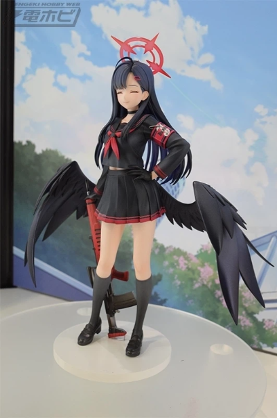 蔚蓝档案 仲正一花