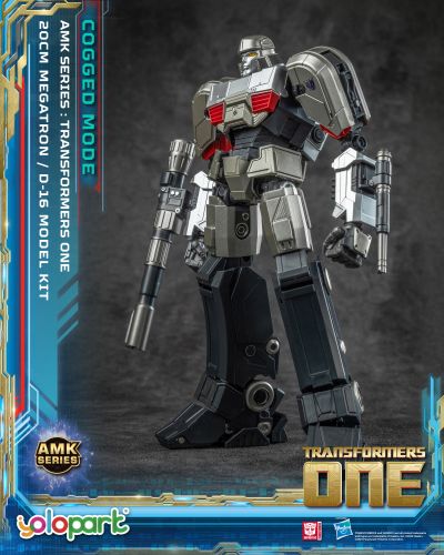 AMK系列 变形金刚：起源 D-16（威震天） 转换形态