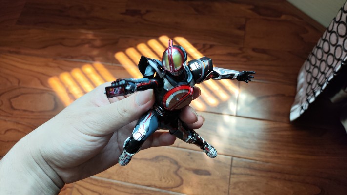 S.H.Figuarts(真骨雕制法)    假面骑士次世代555（暂译）