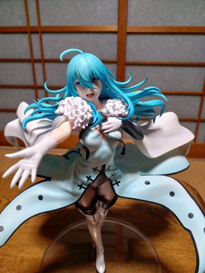 薇薇 -萤石眼之歌- 薇薇