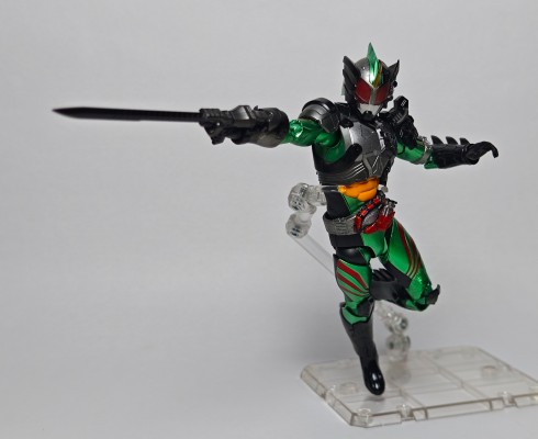 S.H.Figuarts   假面骑士亚马逊新生欧米伽  （Amazon.co.jp独家版）