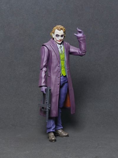 S.H.Figuarts 小丑 (《蝙蝠侠：黑暗骑士》)