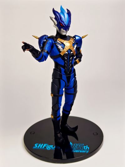 S.H.Figuarts 泰迦奥特曼 托雷基亚奥特曼