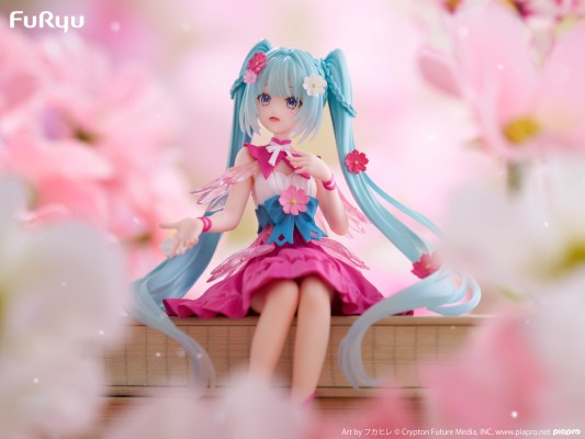 压泡面 初音未来 花仙子 波斯菊