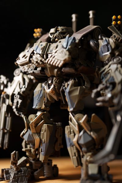 变形金刚大师级 MPM-15 吵闹