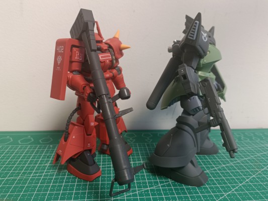 HGUC 1/144 机动战士高达 MSV-R 强尼·莱汀的归来 MS-06R-2 强尼・雷电专用扎古