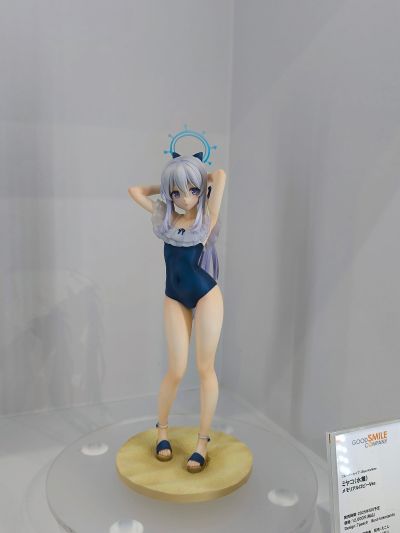 蔚蓝档案 月雪宫子（泳装）纪念大厅版