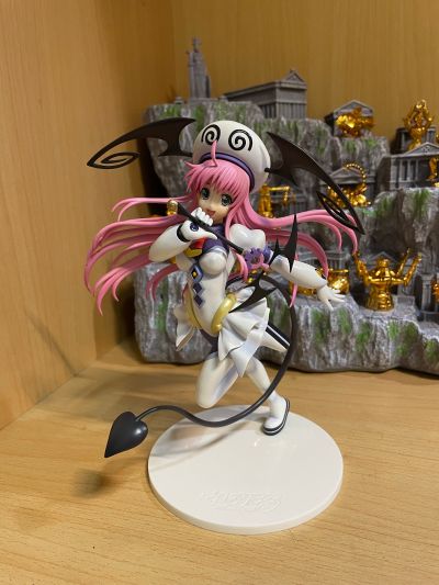 出包王女 菈菈・萨塔琳・戴比路克