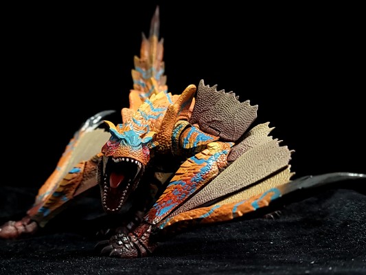S.H.MonsterArts 怪物猎人系列 轰龙