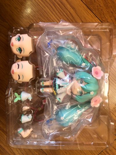 粘土人#2045  世界计划 缤纷舞台 feat. 初音未来 初音未来 奇幻乐园的世界