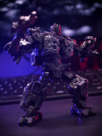 变形金刚传世系列 TL-67 巨岩（暂译）